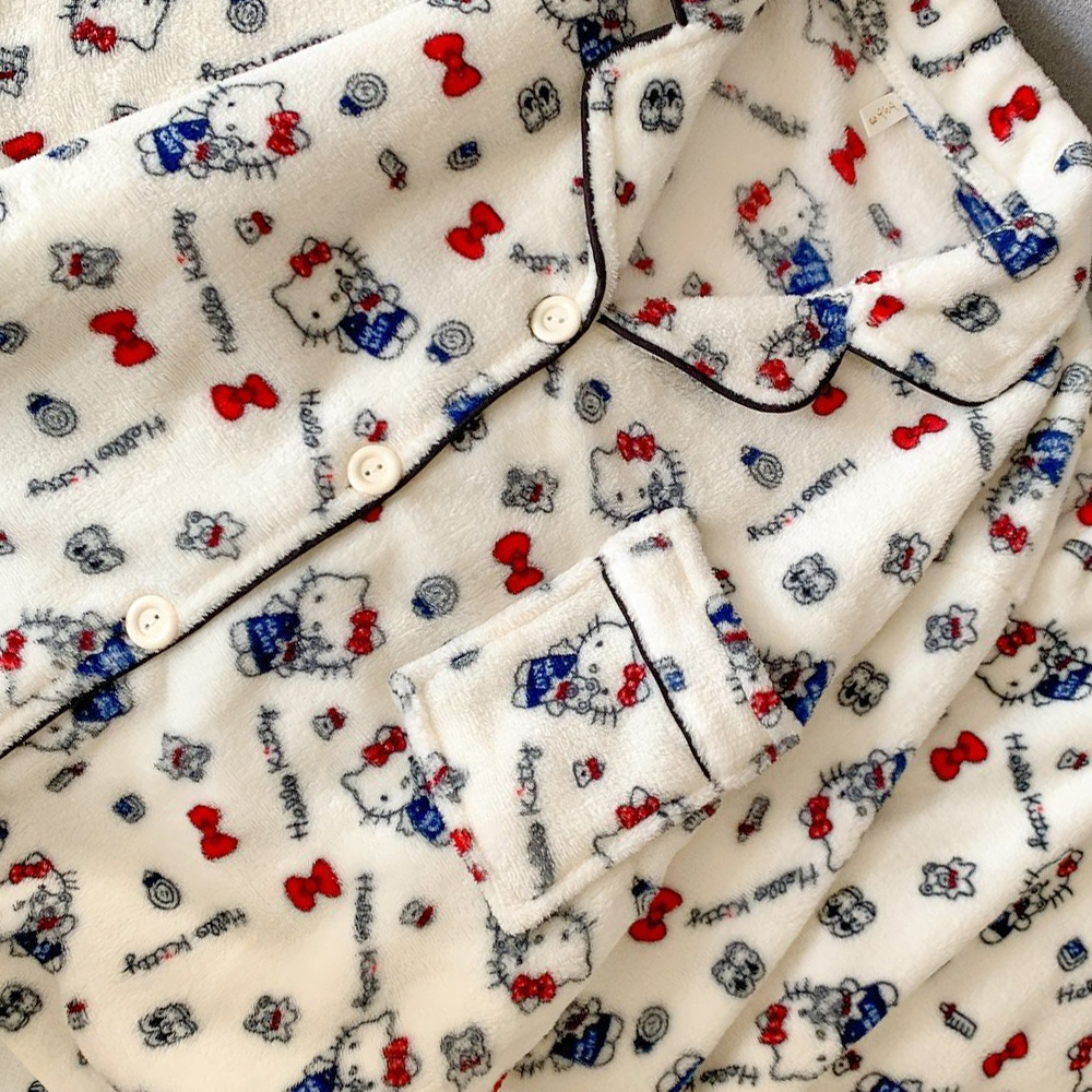 Sanrio Hello Kitty Flannel Wom - Textiles For Home ulasan dan harga